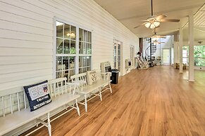 'the B Haus' Lakefront Retreat w/ Boat Ramp!