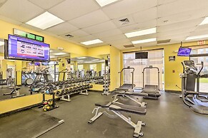 Upscale Unit in Private Golf Resort w/ Pool!