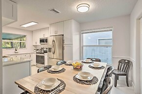 Jupiter Home w/ Patio & Grill ~ 6 Mi to Beach!