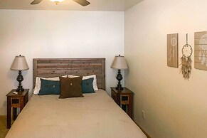 Rustic Retreat w/ Deck: Steps From Lake Almanor!