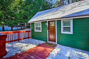 Running Springs Cabin w/ Deck + Forest Views