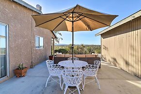 Sunny Oasis w/ Hot Tub ~ 11 Mi to Nat'l Park!