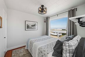 Rockaway Beach Vacation Rental: Pets Welcome!