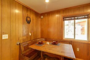 Wrightwood Cabin ~ 4 Mi to Mtn High Resort!