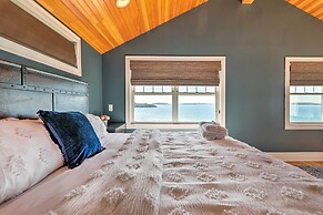 Waterfront Retreat w/ Deck ~ 7 Mi to Boston!