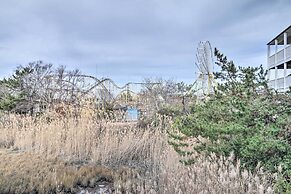 Central Studio w/ Deck: Walk to Shops & Dining!