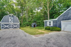 Waterview Home in the Berkshires: Near Hiking