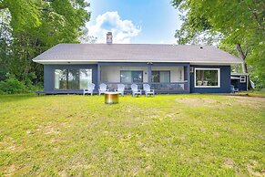 Waterview Home in the Berkshires: Near Hiking