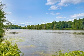 Skiing & Hiking: Water-view Home in the Berkshires