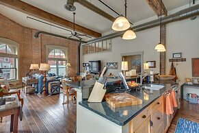 Updated Rustic-chic Condo on Ouray's Main Street!