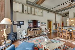 Updated Rustic-chic Condo on Ouray's Main Street!