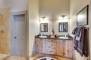 Updated Rustic-chic Condo on Ouray's Main Street!