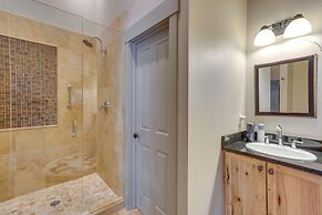 Updated Rustic-chic Condo on Ouray's Main Street!