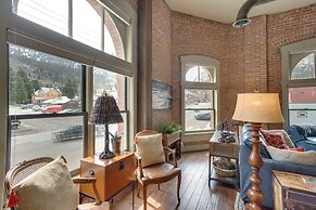 Updated Rustic-chic Condo on Ouray's Main Street!