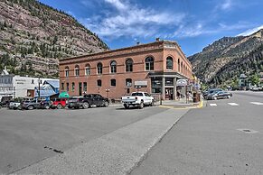 Updated Rustic-chic Condo on Ouray's Main Street!