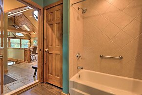 Beautiful Lakeside Milford Family Home & Deck