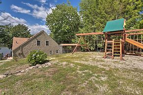 Beautiful Lakeside Milford Family Home & Deck