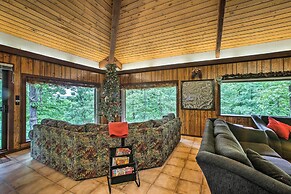 'pine Lodge Cabin' on 450 Acres in Ozark Mountains