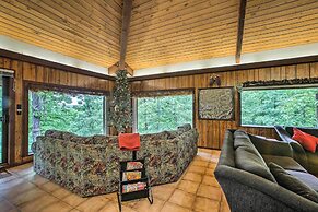 'pine Lodge Cabin' on 450 Acres in Ozark Mountains