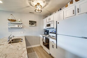 View, Pool & Lake Access: Osage Beach Condo!