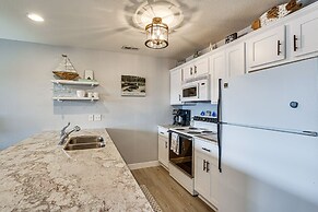 View, Pool & Lake Access: Osage Beach Condo!