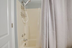 Remodeled Ocean City Getaway w/ Harbor Views!