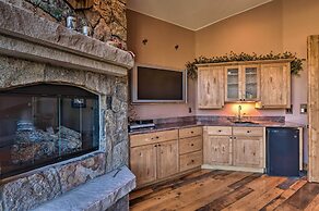 Hilltop Breck Home: Hot Tub, Views & Walk to Town