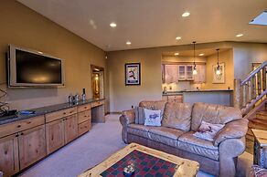 Hilltop Breck Home: Hot Tub, Views & Walk to Town
