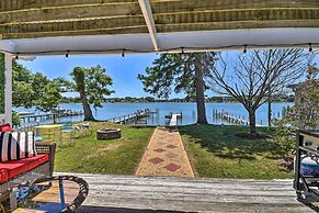 Riverfront Cottage: Fire Pit & Kayaks