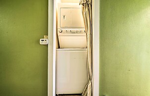 Eclectic Home: Walk to Town & Bath District!