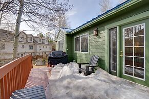 Homey Dog-friendly Retreat w/ Deck in Dtwn Frisco!