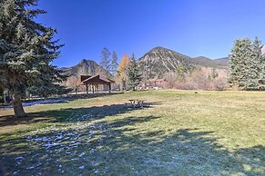 Homey Dog-friendly Retreat w/ Deck in Dtwn Frisco!