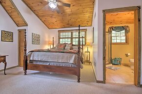 Couples Cabin - 5 Mi to DT Berkeley Springs!