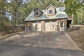 Couples Cabin - 5 Mi to DT Berkeley Springs!