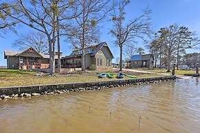 Lay Lake Access & Views: Expansive Shelby Home!