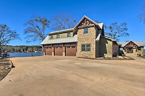 Lay Lake Access & Views: Expansive Shelby Home!