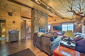 Sprawling Mountain-view Cabin: 5 Mi to Mesa Verde