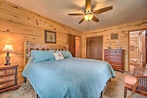 Sprawling Mountain-view Cabin: 5 Mi to Mesa Verde