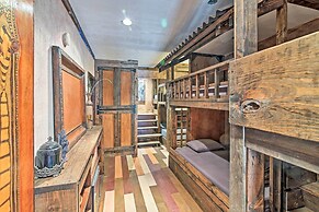 11 Mi to Dtwn: Murphy Gem w/ Hot Tub & Mtn Views!