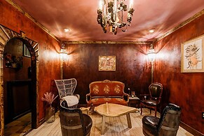 11 Mi to Dtwn: Murphy Gem w/ Hot Tub & Mtn Views!