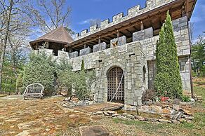 11 Mi to Dtwn: Murphy Gem w/ Hot Tub & Mtn Views!