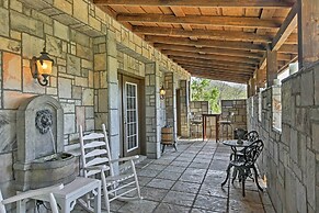 11 Mi to Dtwn: Murphy Gem w/ Hot Tub & Mtn Views!