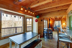Powderhorn Mountain Cabin w/ Hot Tub & Game Room