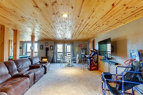 Hot Tub & Game Room: Powderhorn Mountain Cabin