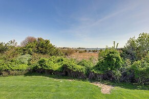 Boat Slip & Pool Access: Ocean City Home!