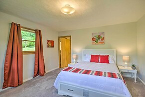 Maggie Valley House w/ Mtn Views - 1 Mi to DT