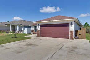 Spacious Navarre Retreat w/ Fenced-in Yard!