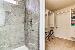 Spacious Navarre Retreat w/ Fenced-in Yard!