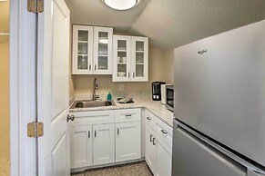 Tropical Palm Harbor Studio: Walk to Gulf!