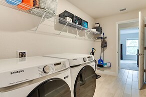 Spacious North Port Home 10 Mi to Beach!